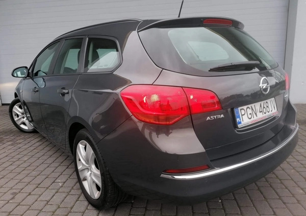 Opel Astra cena 24900 przebieg: 177223, rok produkcji 2014 z Gniezno małe 352